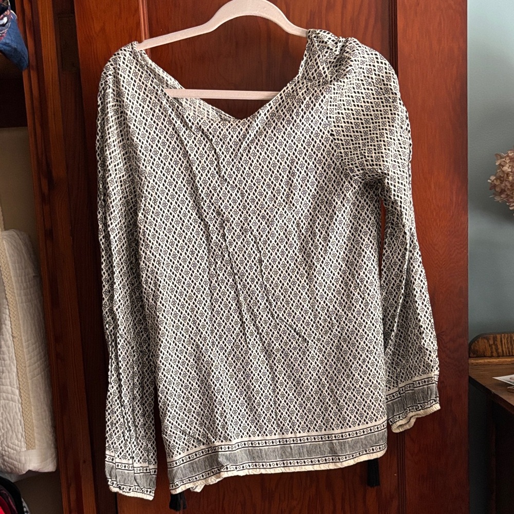 Mittoshop Black and White Geometric Blouse